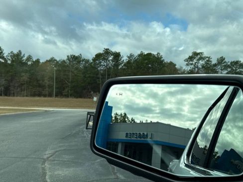 New 2026 GMC Sierra 1500 SLT image 32