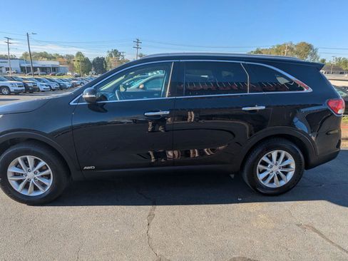 Used 2018 Kia Sorento LX image 4