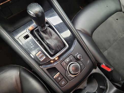Used 2020 MAZDA CX-5 Touring FWD image 26