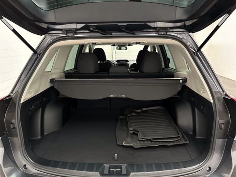 Used 2023 Subaru Forester Premium AWD/4WD image 13
