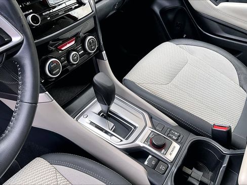 Used 2022 Subaru Forester Premium image 17