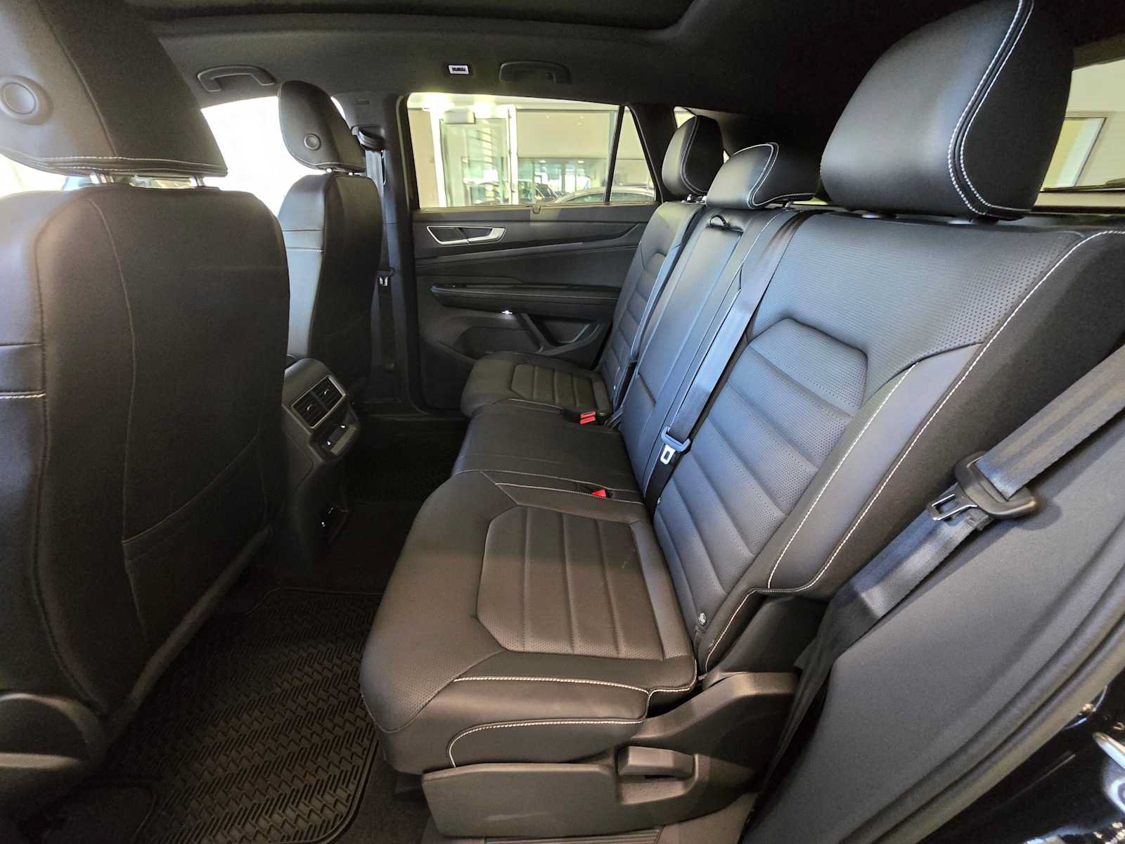 New 2025 Volkswagen Atlas Cross Sport SEL AWD/4WD image 19