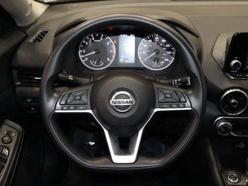 Used 2021 Nissan Sentra S image 11