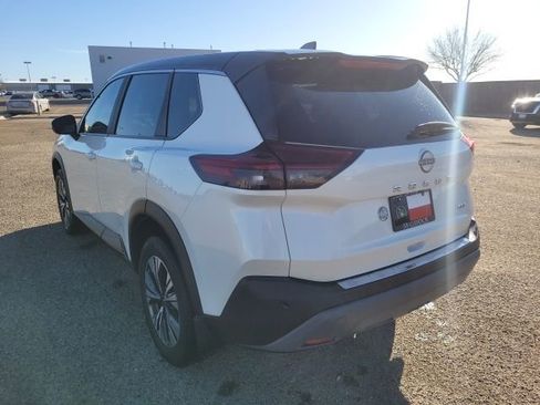 Certified 2023 Nissan Rogue SV image 8