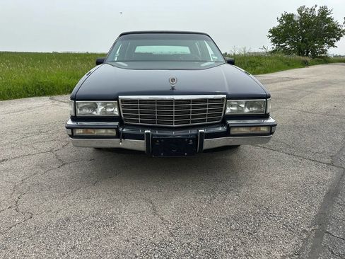 Used 1992 Cadillac Fleetwood Sedan image 9