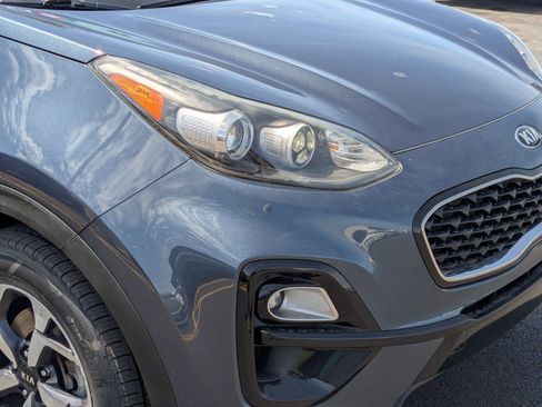 Used 2020 Kia Sportage LX AWD/4WD image 10