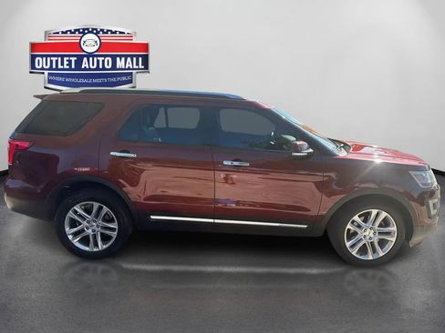Used 2016 Ford Explorer Limited image 2