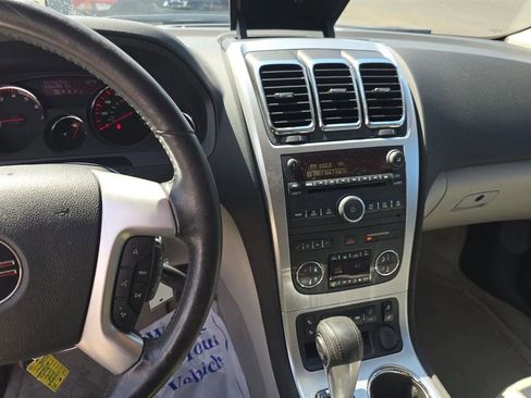 Used 2008 GMC Acadia SLT FWD image 17