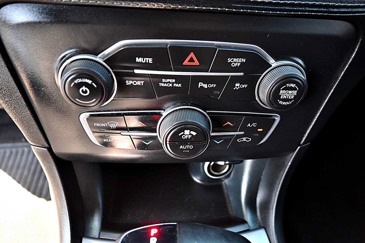 Used 2019 Dodge Charger GT RWD image 25