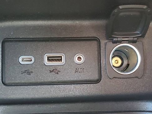 Certified 2023 Chevrolet Equinox RS image 30