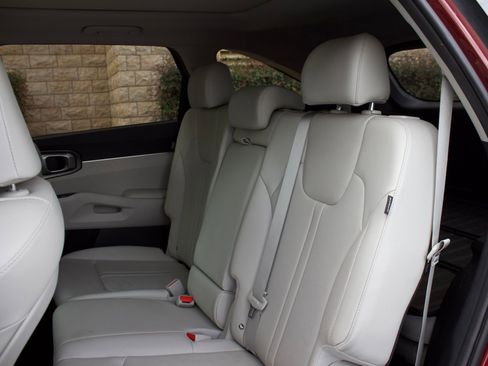Used 2024 Kia Sorento S w/ Panoramic Sunroof Package AWD/4WD image 21