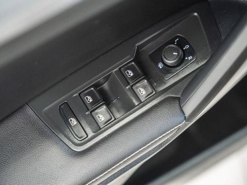 Used 2023 Volkswagen Tiguan S FWD image 39