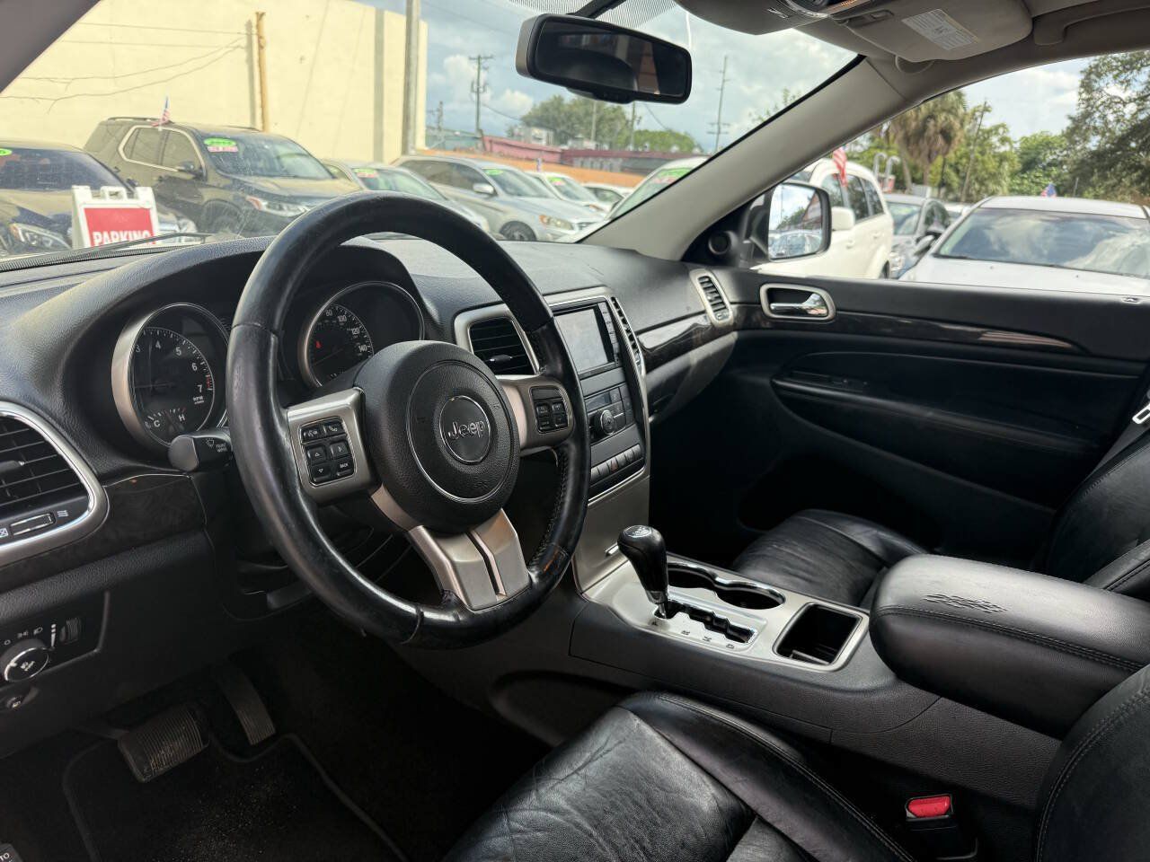 Used 2013 Jeep Grand Cherokee Laredo AWD/4WD image 13