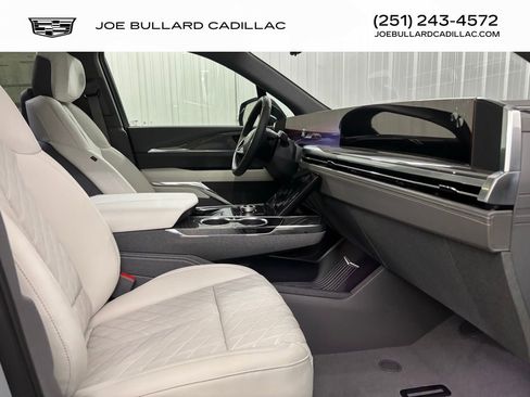 New 2026 Cadillac Escalade IQL Luxury image 12