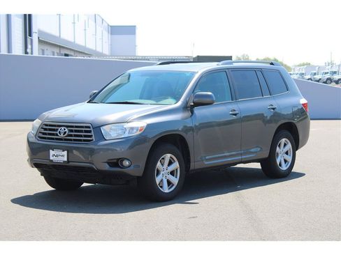 Used 2010 Toyota Highlander SE AWD/4WD image 1