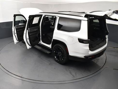 New 2026 Jeep Grand Wagoneer Limited AWD/4WD image 28