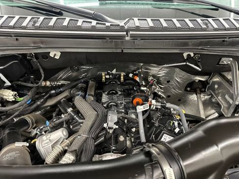 Used 2024 Ford Expedition Max Limited image 43