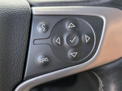 Used 2020 GMC Yukon SLT w/ Open Road Package image 17