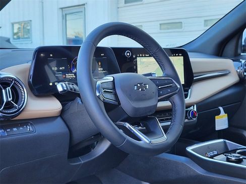 New 2026 Chevrolet Equinox ACTIV w/ Convenience Package III image 17