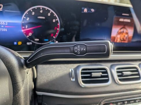 Used 2024 Mercedes-Benz GLE 350 4MATIC image 11