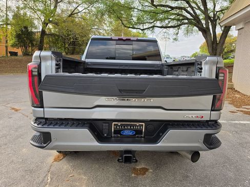 Used 2024 GMC Sierra 2500 AT4 w/ AT4 Preferred Package AWD/4WD image 46