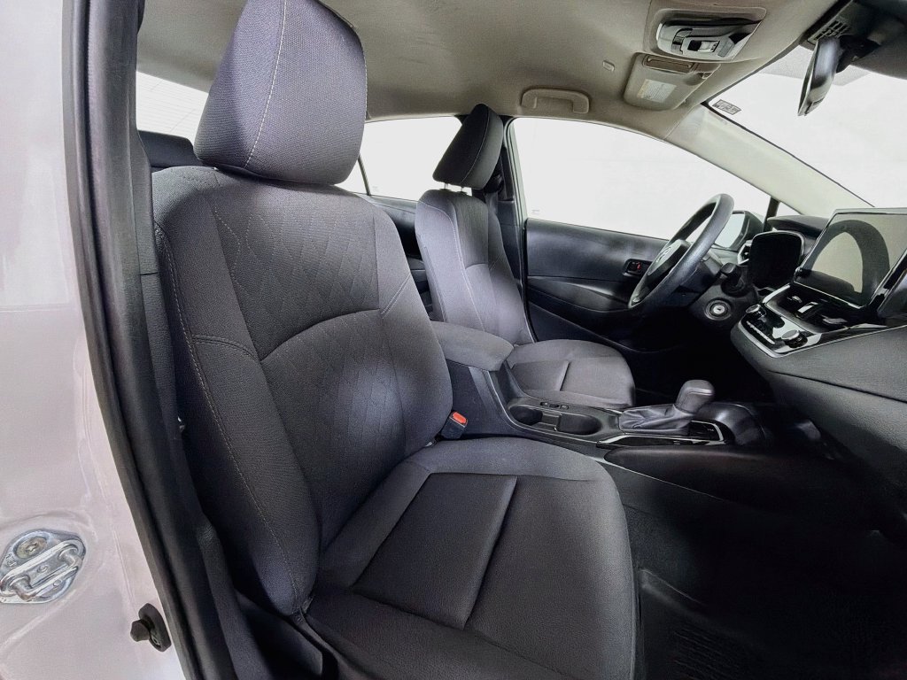 Used 2025 Toyota Corolla LE FWD image 23