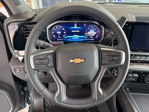 New 2026 Chevrolet Silverado 2500 LTZ w/ LTZ Convenience Package AWD/4WD image 21