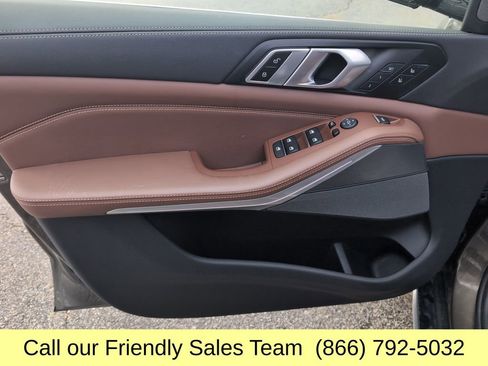 Used 2023 BMW X5 xDrive40i image 11