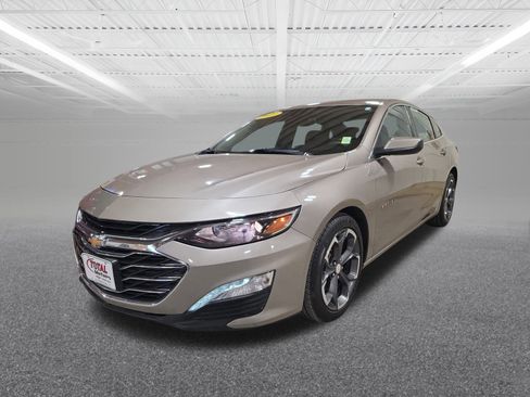 Used 2023 Chevrolet Malibu LT image 2