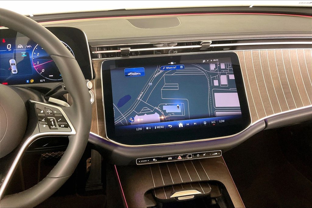 Used 2026 Mercedes-Benz E 350 4MATIC Sedan image 6