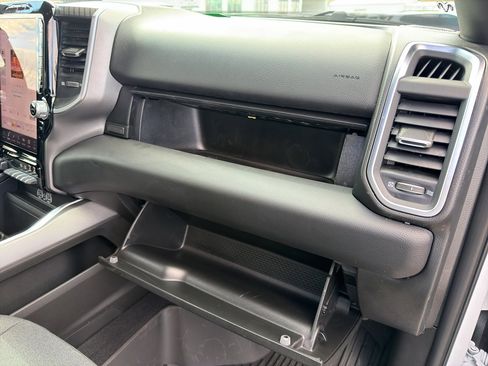 New 2026 RAM 2500 Big Horn AWD/4WD image 30