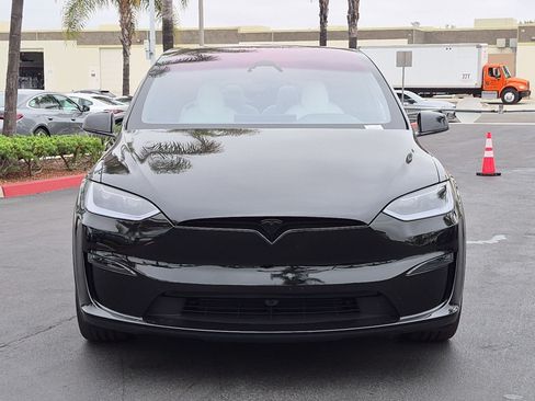 Used 2026 Tesla Model X Plaid AWD/4WD image 3