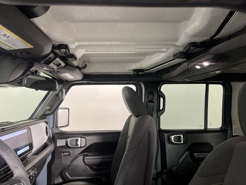 Certified 2025 Jeep Wrangler Unlimited Sport S 4xe image 22