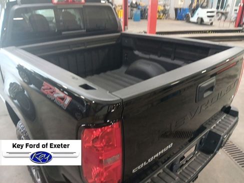 Used 2022 Chevrolet Colorado Z71 AWD/4WD image 13