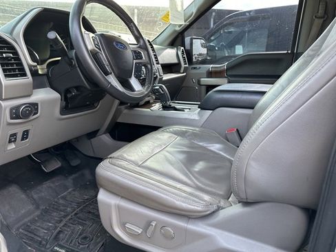 Used 2017 Ford F150 Lariat image 15