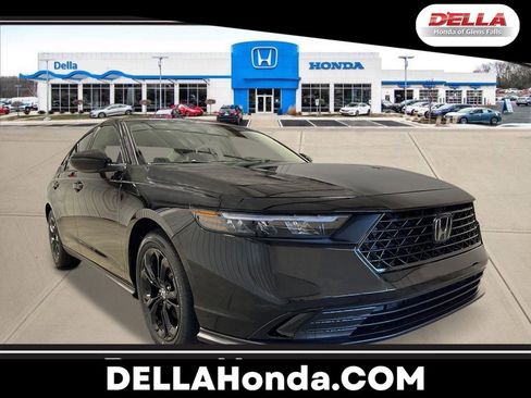 New 2025 Honda Accord SE image 1