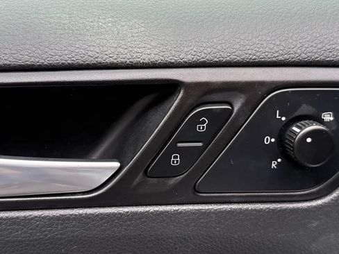 Used 2014 Volkswagen Jetta SE FWD image 18