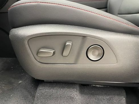 New 2026 Chevrolet Traverse Z71 w/ Driver Confidence Package AWD/4WD image 10