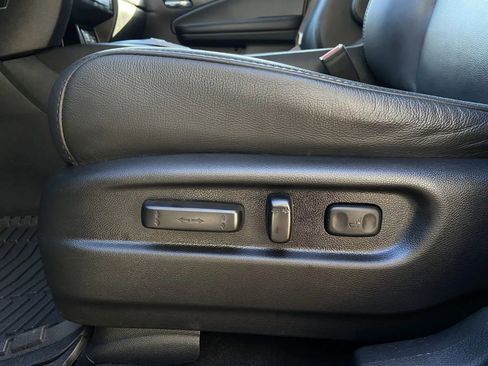 Used 2022 Honda Pilot Touring image 12