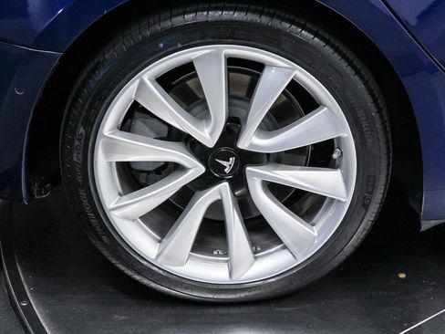 Used 2018 Tesla Model 3 RWD image 8