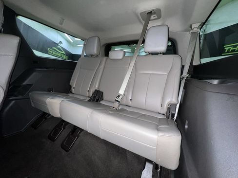 Used 2020 Ford Expedition Max XLT w/ Equipment Group 202A AWD/4WD image 28