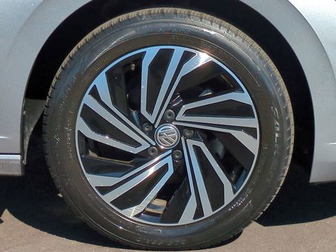 Used 2020 Volkswagen Jetta SEL image 10