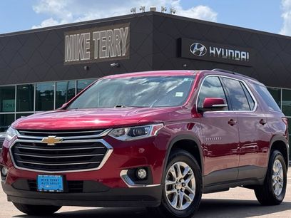 Used 2020 Chevrolet Traverse LT