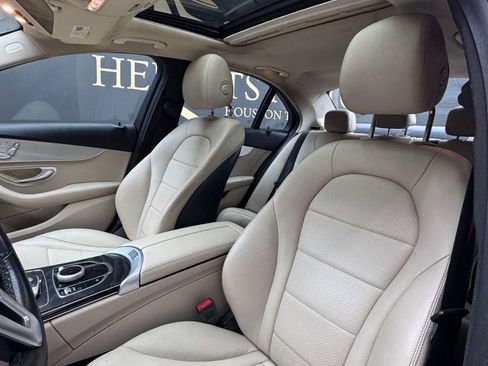 Used 2020 Mercedes-Benz C 300 Sedan image 6