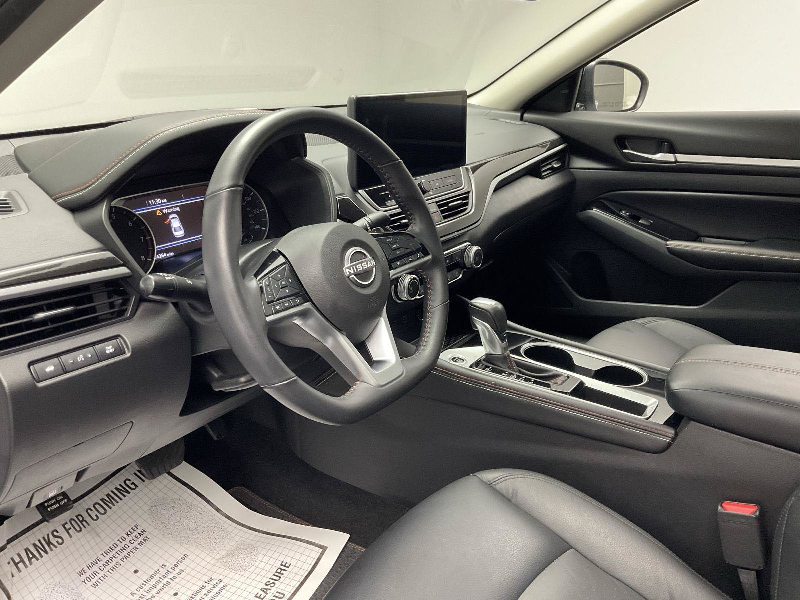 Used 2024 Nissan Altima 2.5 SR w/ SR Premium Package FWD image 11