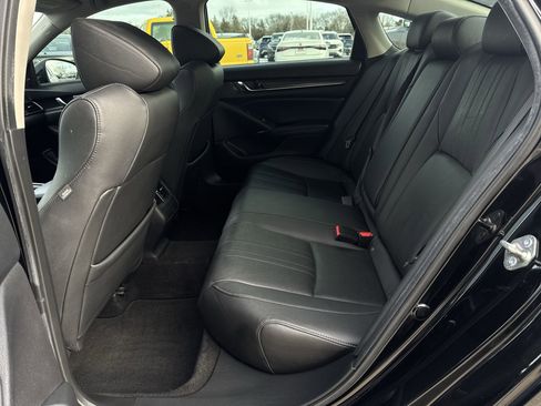 Used 2019 Honda Accord Touring image 26