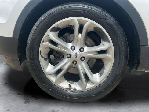 Used 2013 Ford Explorer Limited FWD image 28