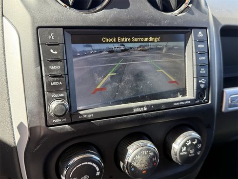 Used 2016 Jeep Compass High Altitude image 18