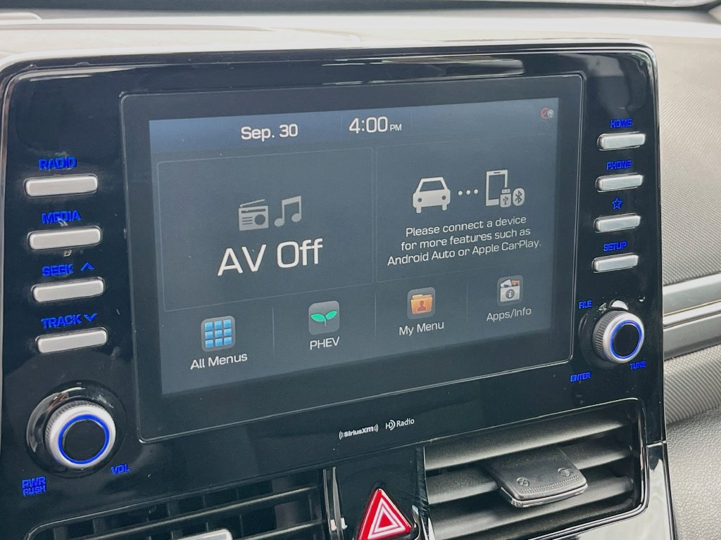 Used 2020 Hyundai Ioniq SE FWD image 14