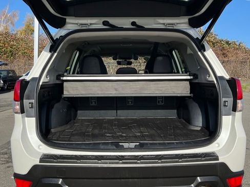 Used 2020 Subaru Forester Limited image 13